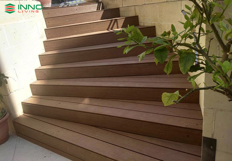 Sàn gỗ nhựa ngoài trời INNOliving 150x25 lỗ vuông 22 san phamsan go nhua ngoai troi innoliving 150 25 16