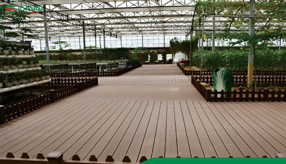 Sàn Gỗ Nhựa Ngoài Trời Lỗ Vuông 140×21