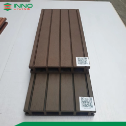 Sàn Gỗ Nhựa Ngoài Trời Lỗ Vuông 140×21