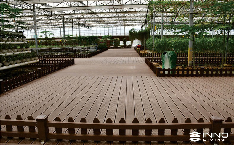 Sàn gỗ nhựa ngoài trời INNOliving 140×21 lỗ vuông