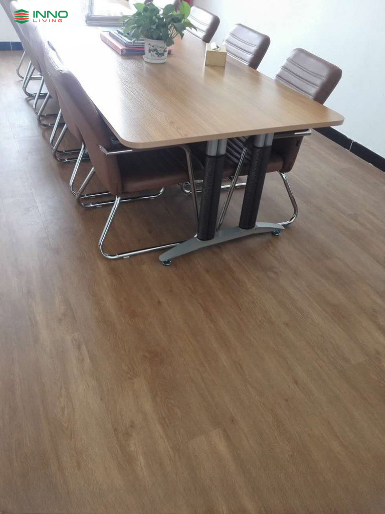 Sàn vinyl hèm khóa SPC INNOliving 4mm IN124 Sàn vinyl hèm khóa SPC INNOliving 4mm IN124