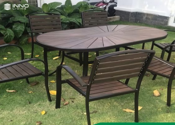 Bàn ghế gỗ nhựa ngoài trời