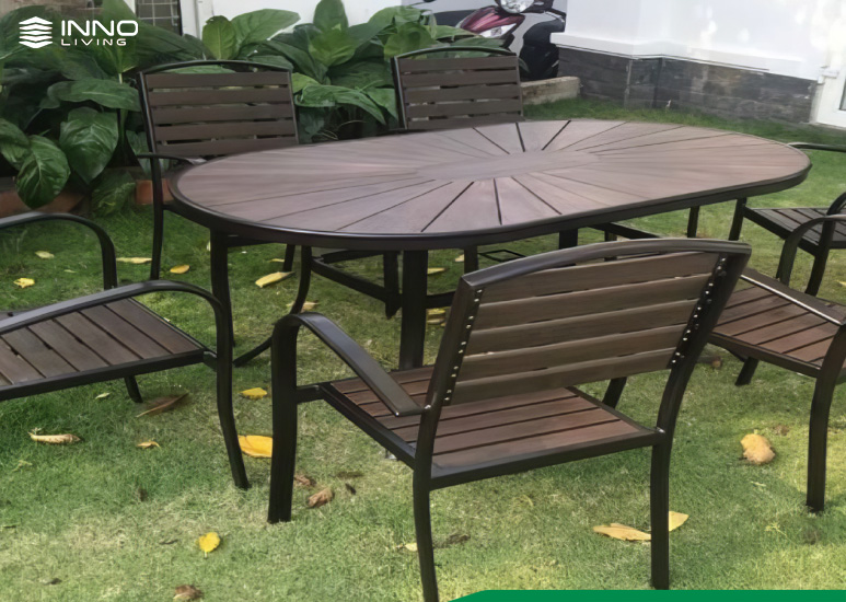 Bàn ghế gỗ nhựa ngoài trời