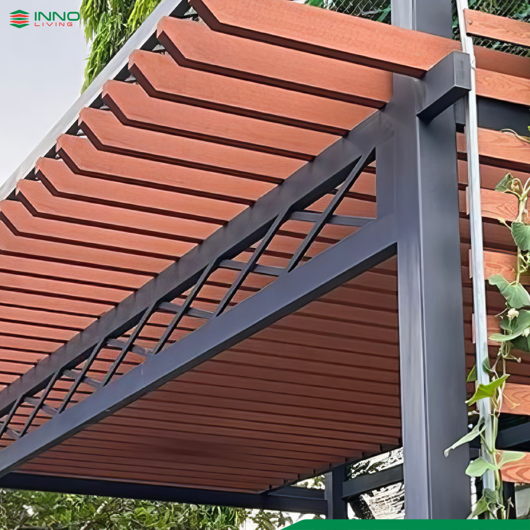 Gỗ nhựa ngoài trời là vật liệu tổng hợp, bền đẹp, đa dạng ứng dụng.