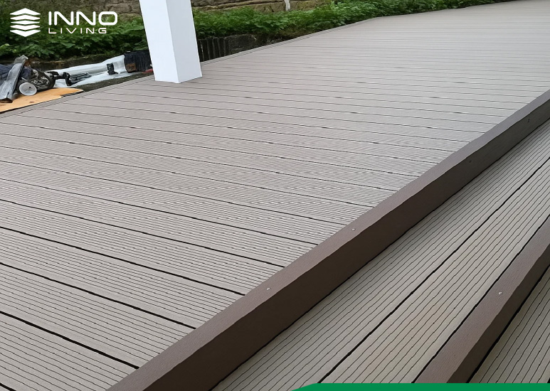 Thi công sàn gỗ nhựa ngoài trời